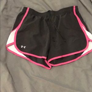 EUC under armour athletic shorts size medium